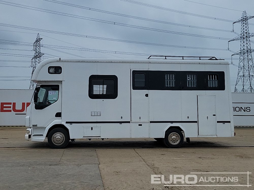 2006 DAF LF45.150 - Djurtransport lastbil: bild 2 2006 DAF LF45.150 - Djurtransport lastbil: bild 2