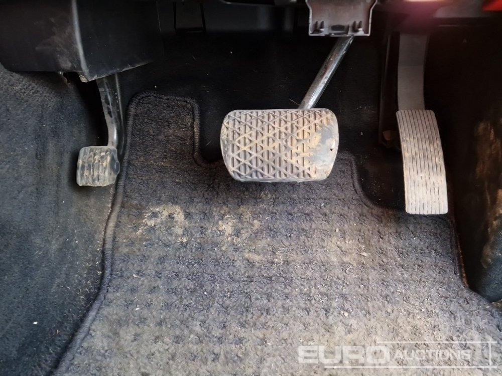 SUV 2006 Mercedes ML320 CDI: bild 33