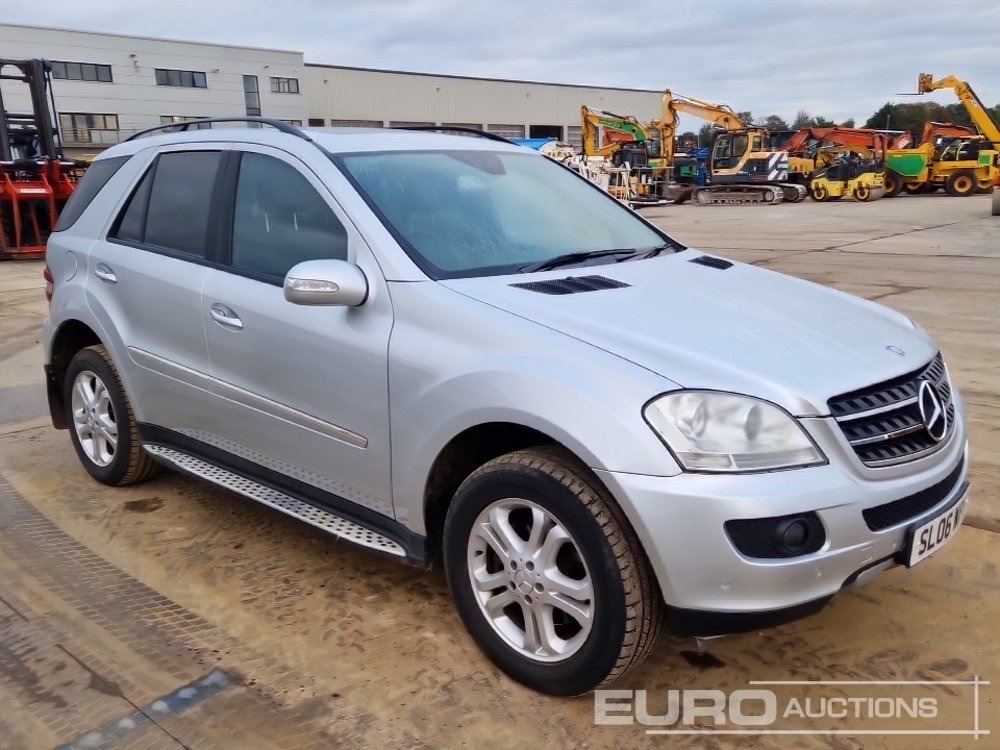 SUV 2006 Mercedes ML320 CDI: bild 7