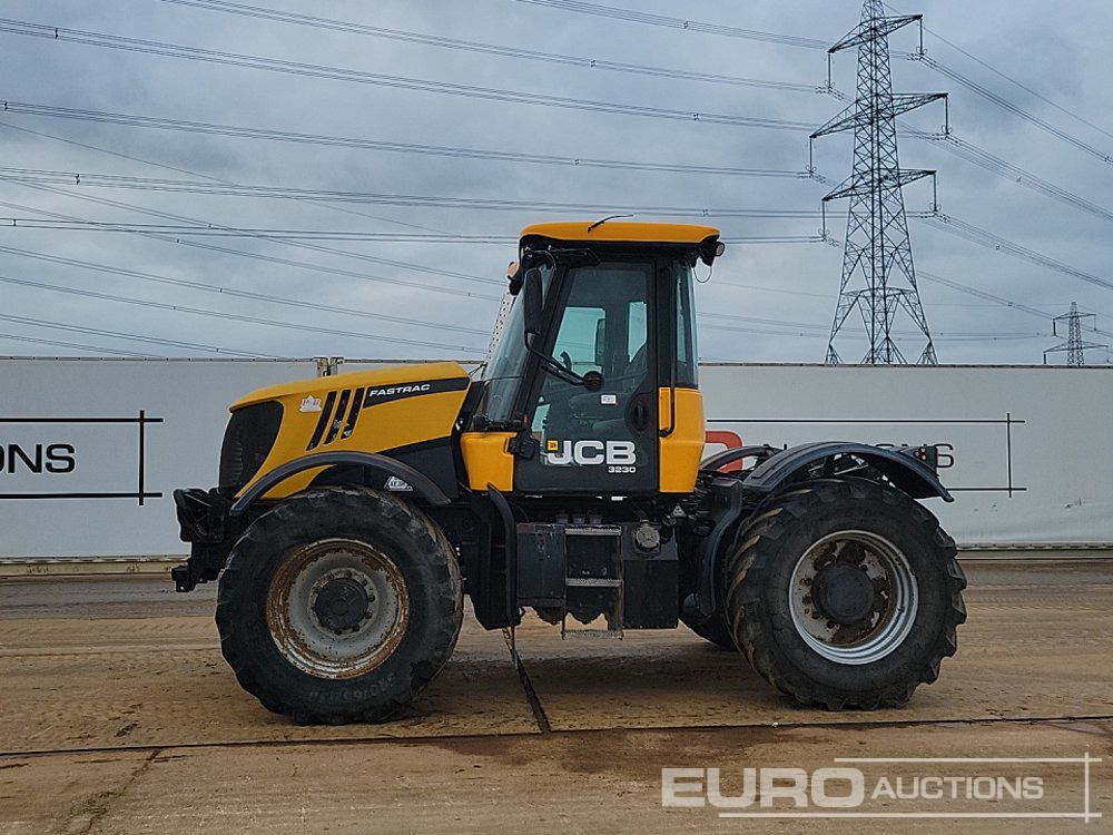 2011 JCB Fastrac 3230 - Traktor: bild 2 2011 JCB Fastrac 3230 - Traktor: bild 2