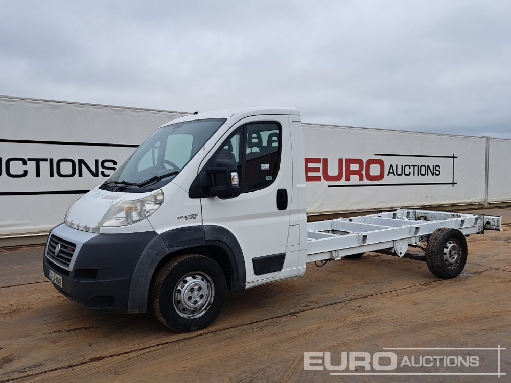 2012 Fiat Ducato Maxi - Transportbil med flak: bild 1 2012 Fiat Ducato Maxi - Transportbil med flak: bild 1