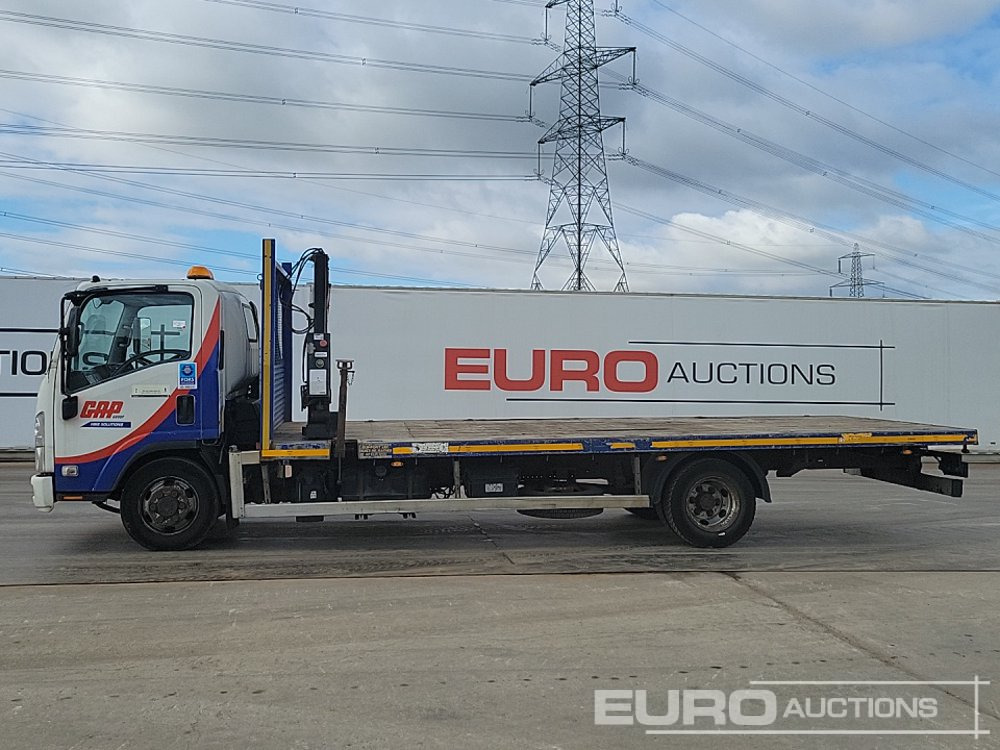 2015 Isuzu NPR - Flakbil: bild 2 2015 Isuzu NPR - Flakbil: bild 2