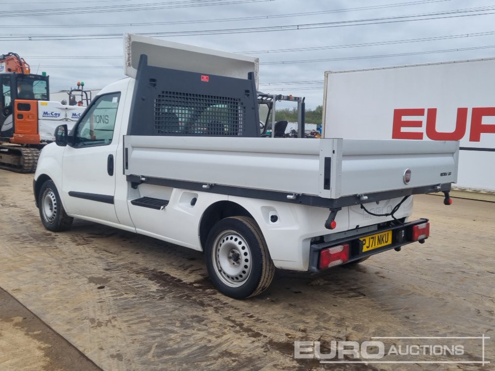 2021 Fiat Doblo Cargo - Transportbil med flak: bild 3 2021 Fiat Doblo Cargo - Transportbil med flak: bild 3