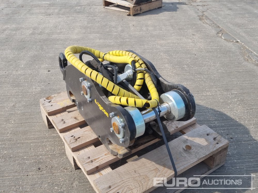 2022 Engcon Hydraulic Double Lock QH 45mm Pin to suit 4-6 Ton Excavator - Redskapsfäste: bild 3 2022 Engcon Hydraulic Double Lock QH 45mm Pin to suit 4-6 Ton Excavator - Redskapsfäste: bild 3