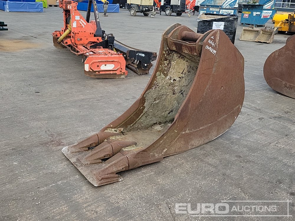 24" Scoop Bucket 80mm Pin to suit 20 Ton Excavator - Skopa: bild 1 24" Scoop Bucket 80mm Pin to suit 20 Ton Excavator - Skopa: bild 1