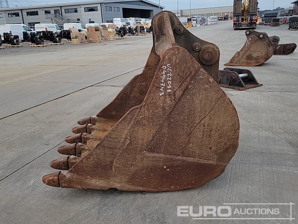 60" Digging Bucket 80mm Pin to suit 20 Ton Excavator - Skopa: bild 2 60" Digging Bucket 80mm Pin to suit 20 Ton Excavator - Skopa: bild 2