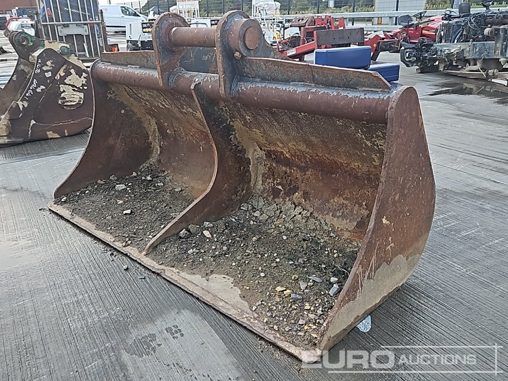 84" Ditching Bucket 90mm Pin to suit 30 Ton Excavator - Skopa: bild 1 84" Ditching Bucket 90mm Pin to suit 30 Ton Excavator - Skopa: bild 1