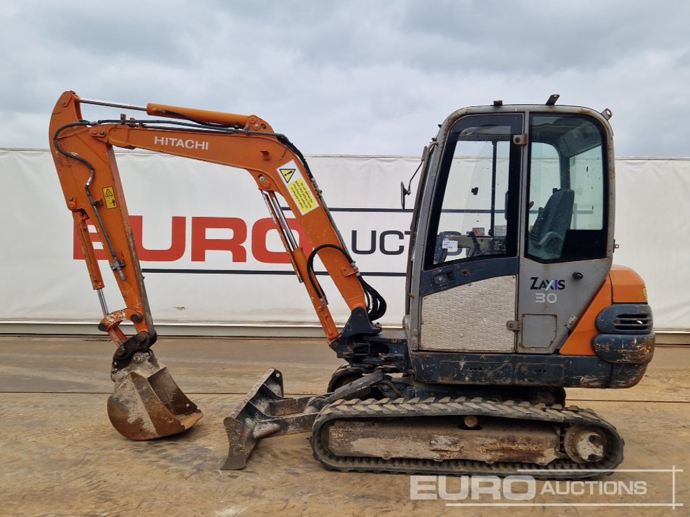 Hitachi ZX30 CLR - Minigrävmaskin: bild 2 Hitachi ZX30 CLR - Minigrävmaskin: bild 2
