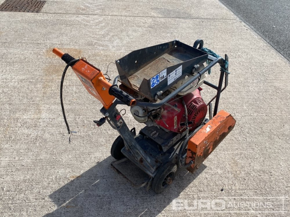 Husqvarna Petrol Road Saw, Honda Engine (Spares) - Asfaltmaskin: bild 3 Husqvarna Petrol Road Saw, Honda Engine (Spares) - Asfaltmaskin: bild 3