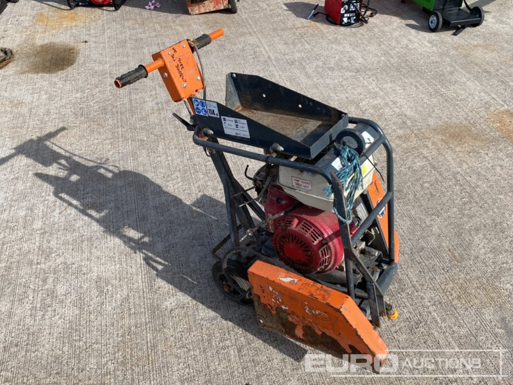 Husqvarna Petrol Road Saw, Honda Engine (Spares) - Asfaltmaskin: bild 4 Husqvarna Petrol Road Saw, Honda Engine (Spares) - Asfaltmaskin: bild 4