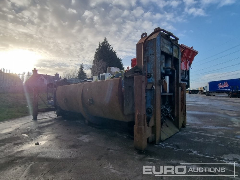 Hydraulic Baler Sheer, 4 Cylinder Engine - Grovkross: bild 3 Hydraulic Baler Sheer, 4 Cylinder Engine - Grovkross: bild 3