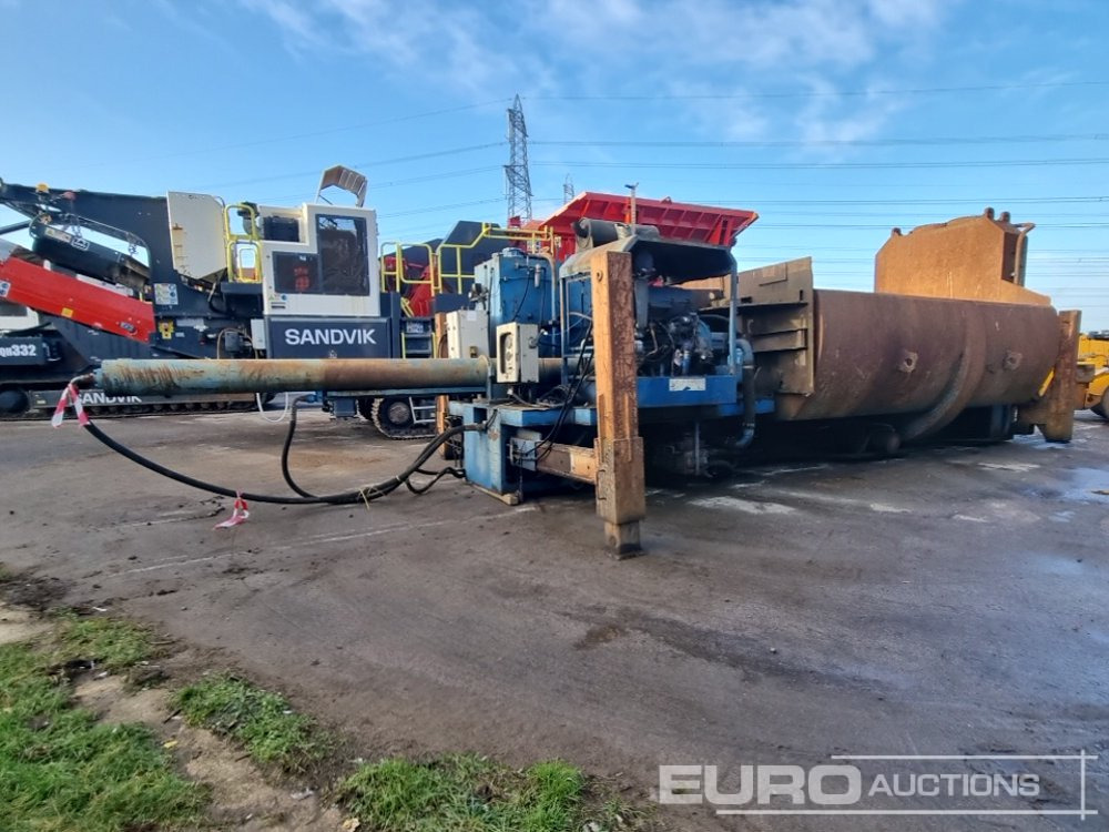 Hydraulic Baler Sheer, 4 Cylinder Engine - Grovkross: bild 1 Hydraulic Baler Sheer, 4 Cylinder Engine - Grovkross: bild 1