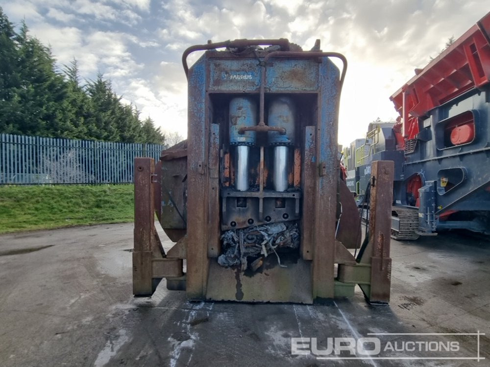 Hydraulic Baler Sheer, 4 Cylinder Engine - Grovkross: bild 4 Hydraulic Baler Sheer, 4 Cylinder Engine - Grovkross: bild 4