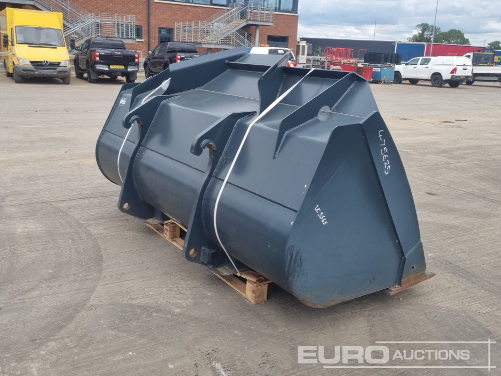 Hyundai 104" Loading Bucket to suit Hyundai HL940 Wheeled Loader - Skopa: bild 5 Hyundai 104" Loading Bucket to suit Hyundai HL940 Wheeled Loader - Skopa: bild 5