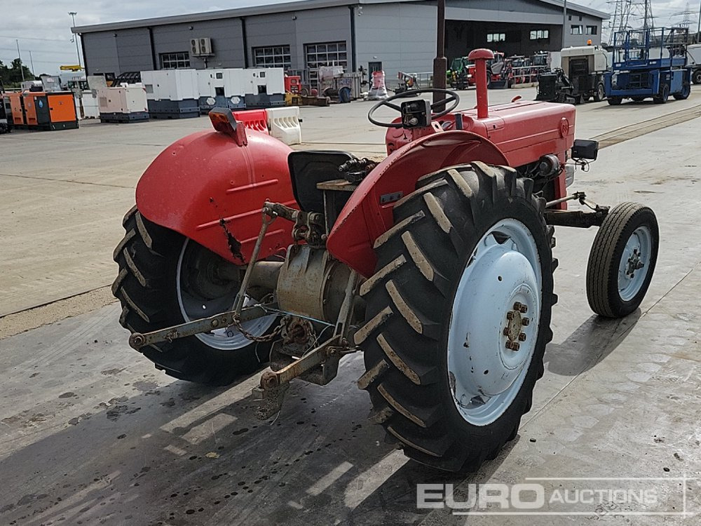 Massey Ferguson MF133 - Traktor: bild 5 Massey Ferguson MF133 - Traktor: bild 5