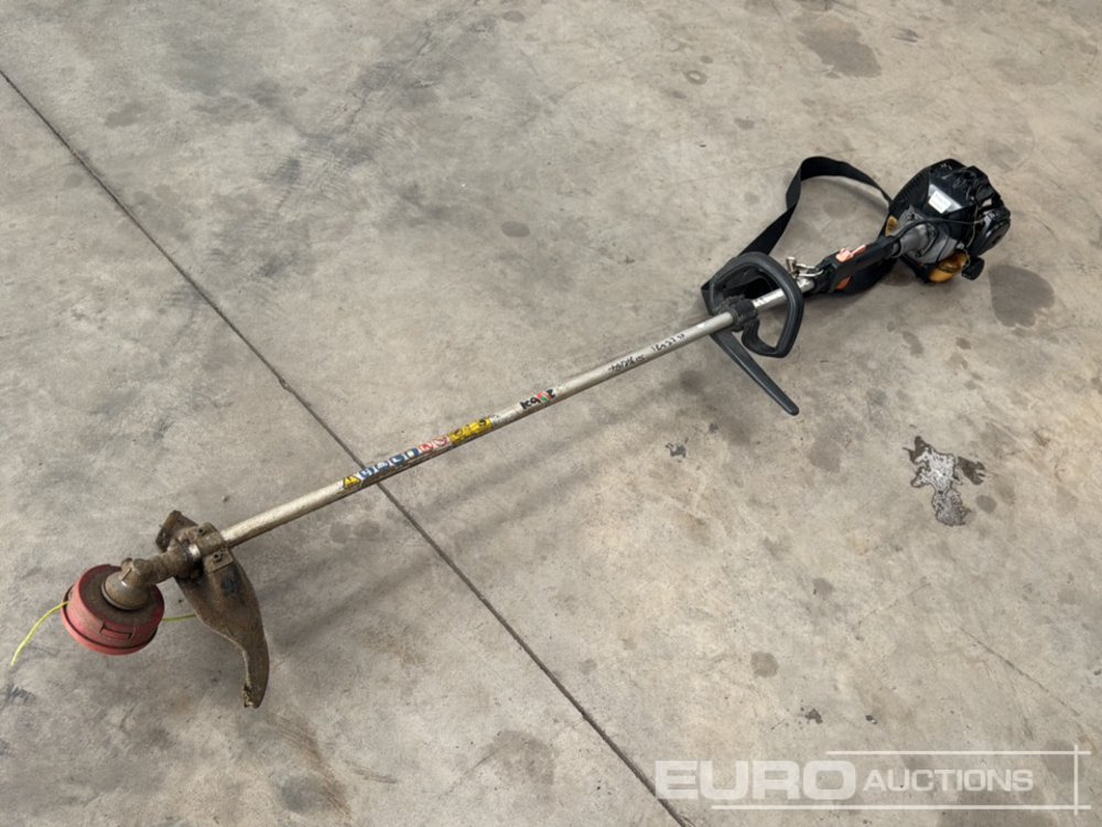 Mitsubishi TU26 Petrol Strimmer - Entreprenadutrustning: bild 1 Mitsubishi TU26 Petrol Strimmer - Entreprenadutrustning: bild 1