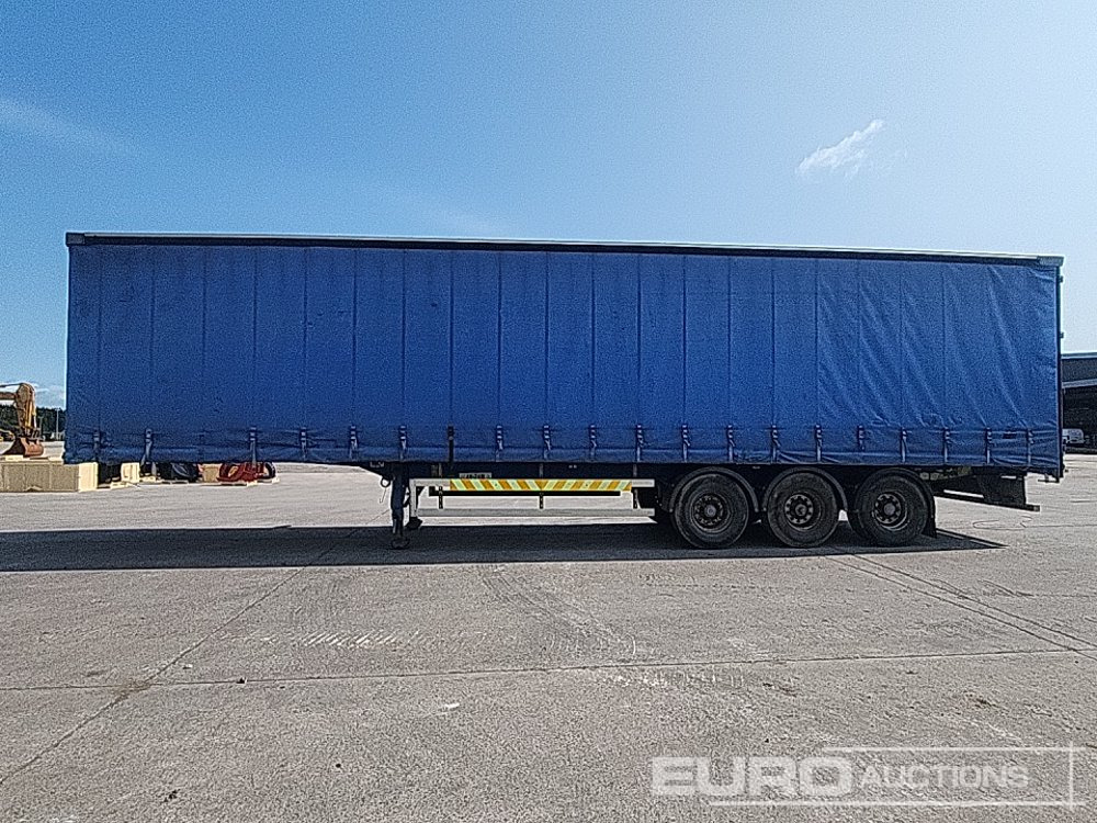 Montracon 45' Tri Axle Curtainsider Trailer - Kapelltrailer: bild 2 Montracon 45' Tri Axle Curtainsider Trailer - Kapelltrailer: bild 2
