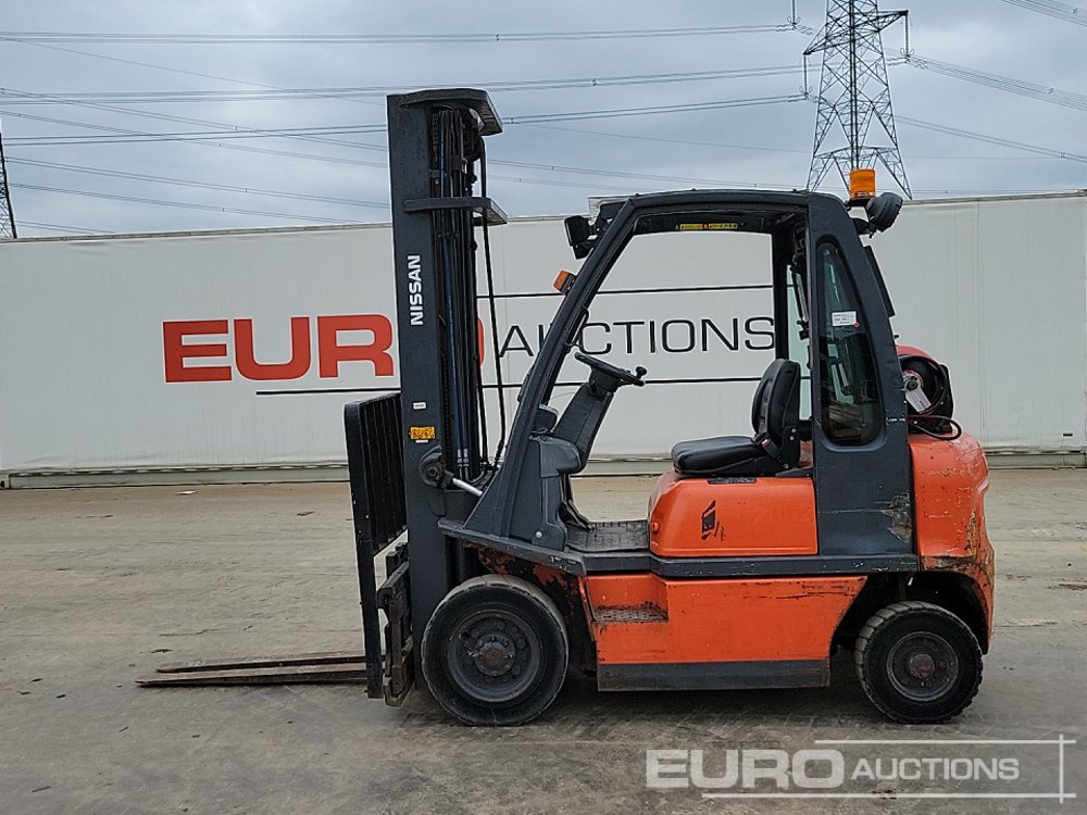 Nissan UD02A20PQ - Motviktstruck: bild 2 Nissan UD02A20PQ - Motviktstruck: bild 2