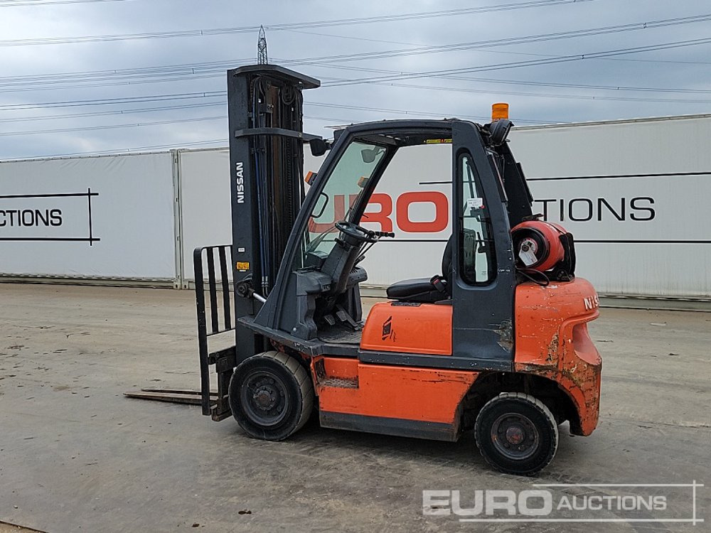 Nissan UD02A20PQ - Motviktstruck: bild 3 Nissan UD02A20PQ - Motviktstruck: bild 3