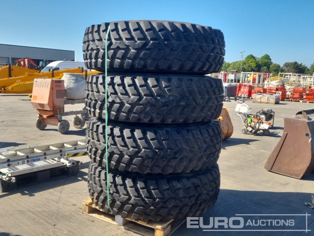 Nokian 440/80-R30 Tyres (4 of) - Däck: bild 2 Nokian 440/80-R30 Tyres (4 of) - Däck: bild 2