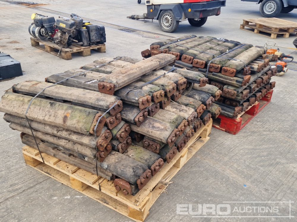 Pallet of 800mm Rubber Block Pads (2 of) - Larvband för Byggmaskiner: bild 5 Pallet of 800mm Rubber Block Pads (2 of) - Larvband för Byggmaskiner: bild 5
