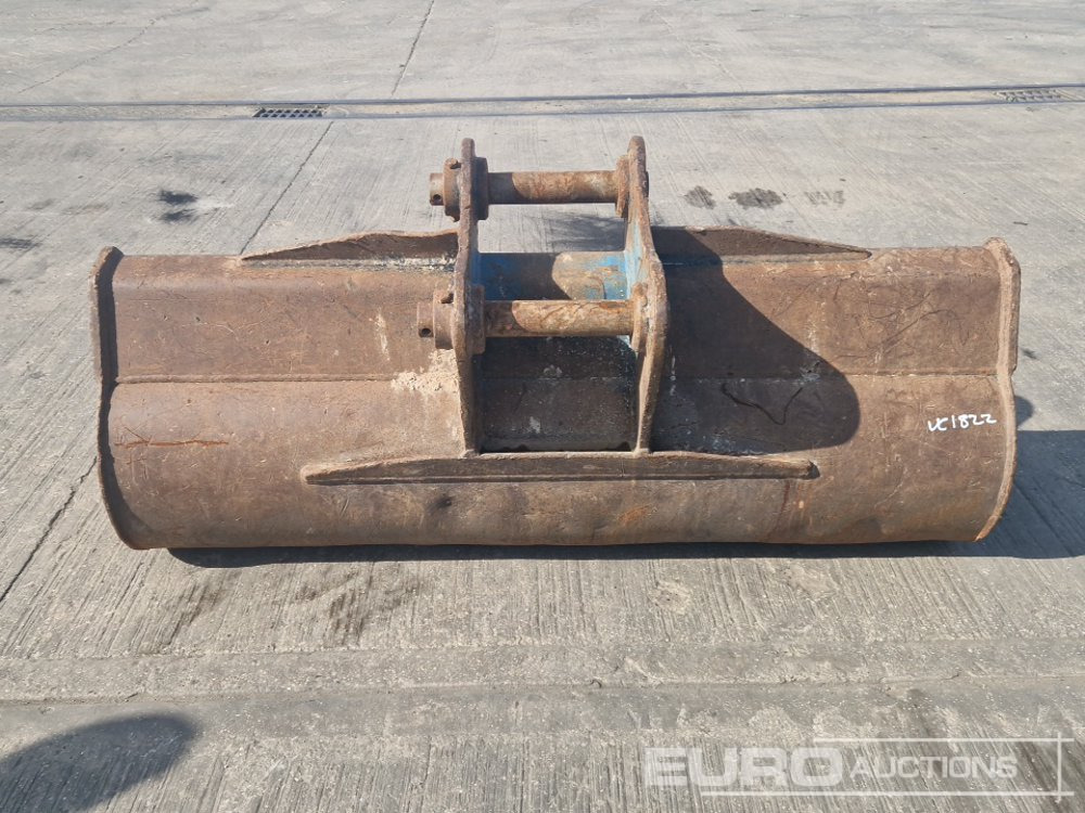 Rhinox 74" Ditching Bucket 65mm Pin to suit 13 Ton Excavator - Skopa: bild 4 Rhinox 74" Ditching Bucket 65mm Pin to suit 13 Ton Excavator - Skopa: bild 4