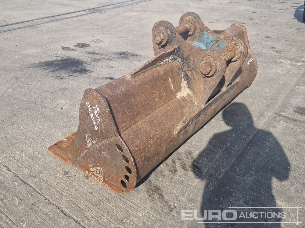 Rhinox 74" Ditching Bucket 65mm Pin to suit 13 Ton Excavator - Skopa: bild 3 Rhinox 74" Ditching Bucket 65mm Pin to suit 13 Ton Excavator - Skopa: bild 3