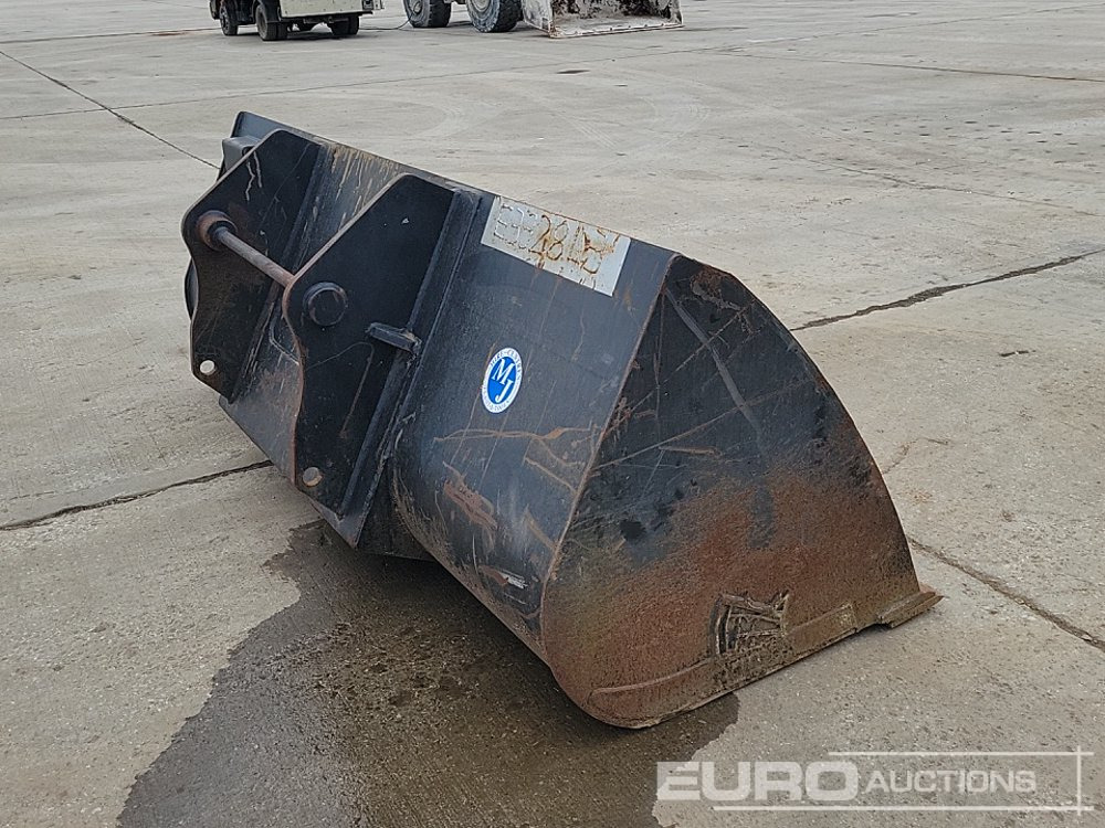 Rhinox 90" Loading Bucket to suit Telehandler - Skopa: bild 5 Rhinox 90" Loading Bucket to suit Telehandler - Skopa: bild 5