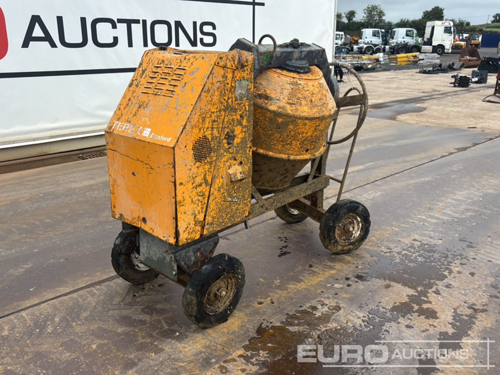 Terex Diesel Mixer, Yanmar Electric Start Engine - Betongblandare: bild 1 Terex Diesel Mixer, Yanmar Electric Start Engine - Betongblandare: bild 1