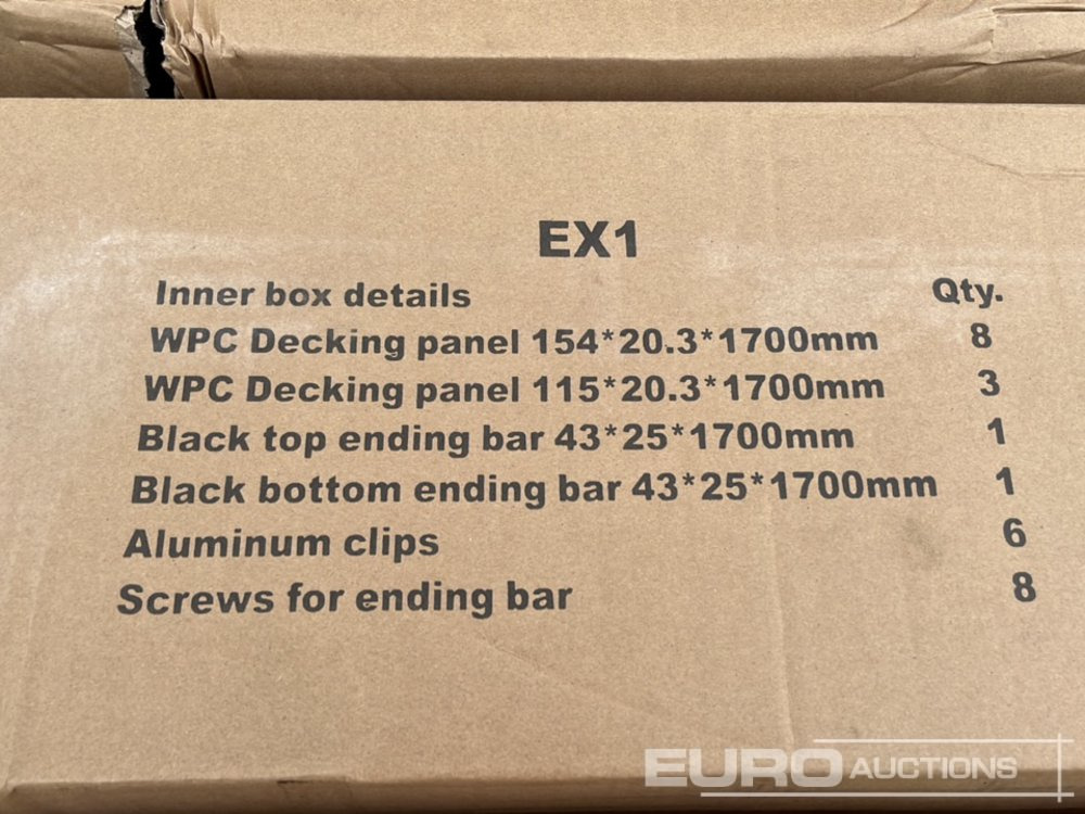 Entreprenadutrustning Unused 1.7m Wide Teak Composite Fence Panel (20 Panels), 2.45m Black Aluminium Post (21 Posts), Complete With Assembly Kit: bild 13