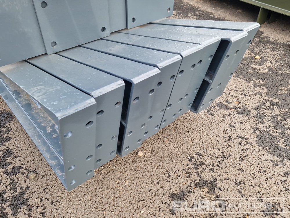 Unused 60' x 40' x 16.5' Steel Frame Building, 12.5 Roof Pitch, Purlin Cleats, Roof Bracing - Container hus: bild 5 Unused 60' x 40' x 16.5' Steel Frame Building, 12.5 Roof Pitch, Purlin Cleats, Roof Bracing - Container hus: bild 5