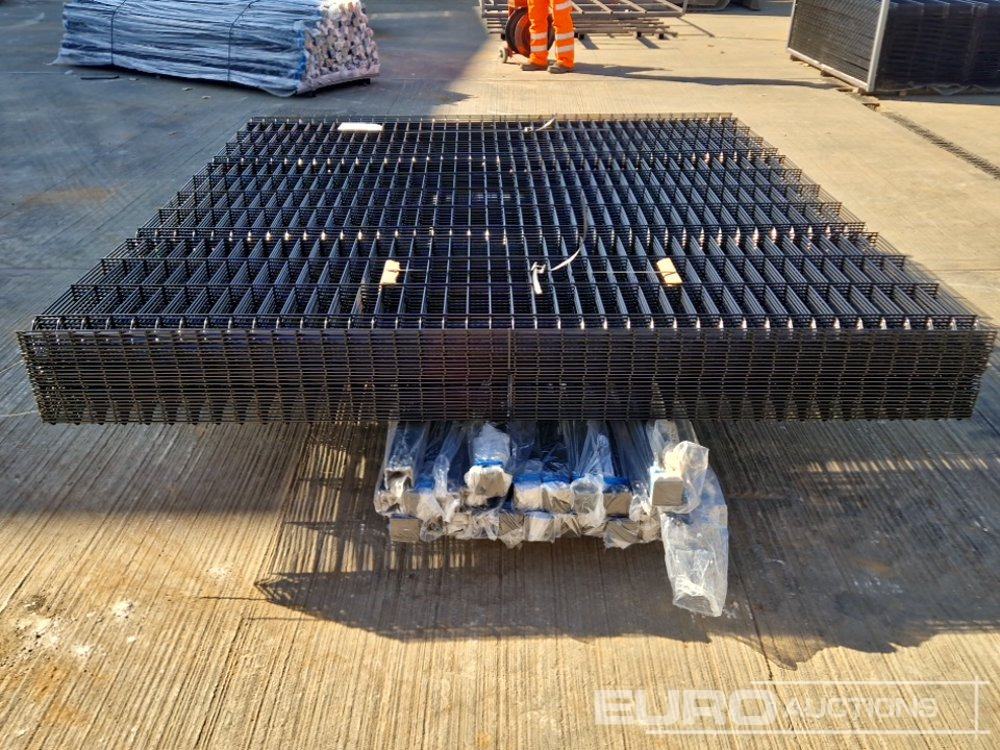 Unused Galvanised & Powder Coated Heavy Duty (5mm) Wire Mesh Fencing, 25 x H2.4m x W2.2m Panels, 26 x 60mm x 60mm x3m Posts, with Fittings (Black) - Entreprenadutrustning: bild 4 Unused Galvanised & Powder Coated Heavy Duty (5mm) Wire Mesh Fencing, 25 x H2.4m x W2.2m Panels, 26 x 60mm x 60mm x3m Posts, with Fittings (Black) - Entreprenadutrustning: bild 4