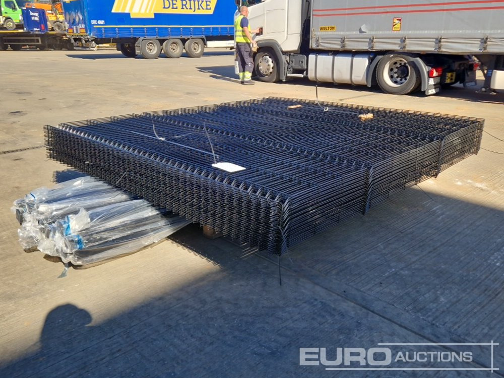 Unused Galvanised & Powder Coated Heavy Duty (5mm) Wire Mesh Fencing, 25 x H2.4m x W2.2m Panels, 26 x 60mm x 60mm x3m Posts, with Fittings (Black) - Entreprenadutrustning: bild 1 Unused Galvanised & Powder Coated Heavy Duty (5mm) Wire Mesh Fencing, 25 x H2.4m x W2.2m Panels, 26 x 60mm x 60mm x3m Posts, with Fittings (Black) - Entreprenadutrustning: bild 1