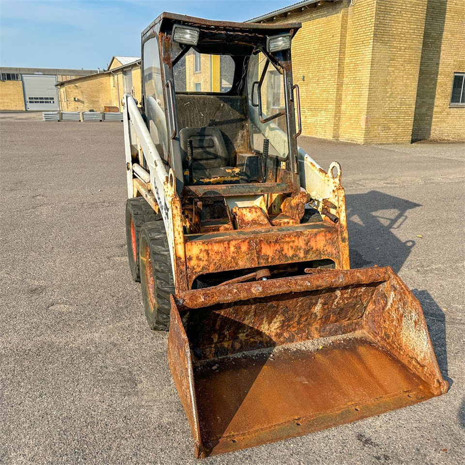 Kompaktlastare/ Slirstyrda lastare Bobcat 543: bild 8