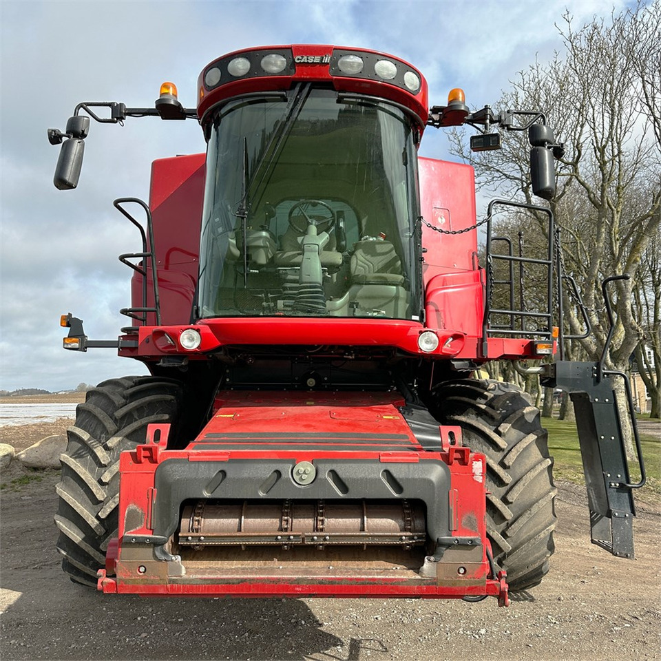 CASE IH 8010 Axial-flow - Skördemaskin: bild 3 CASE IH 8010 Axial-flow - Skördemaskin: bild 3
