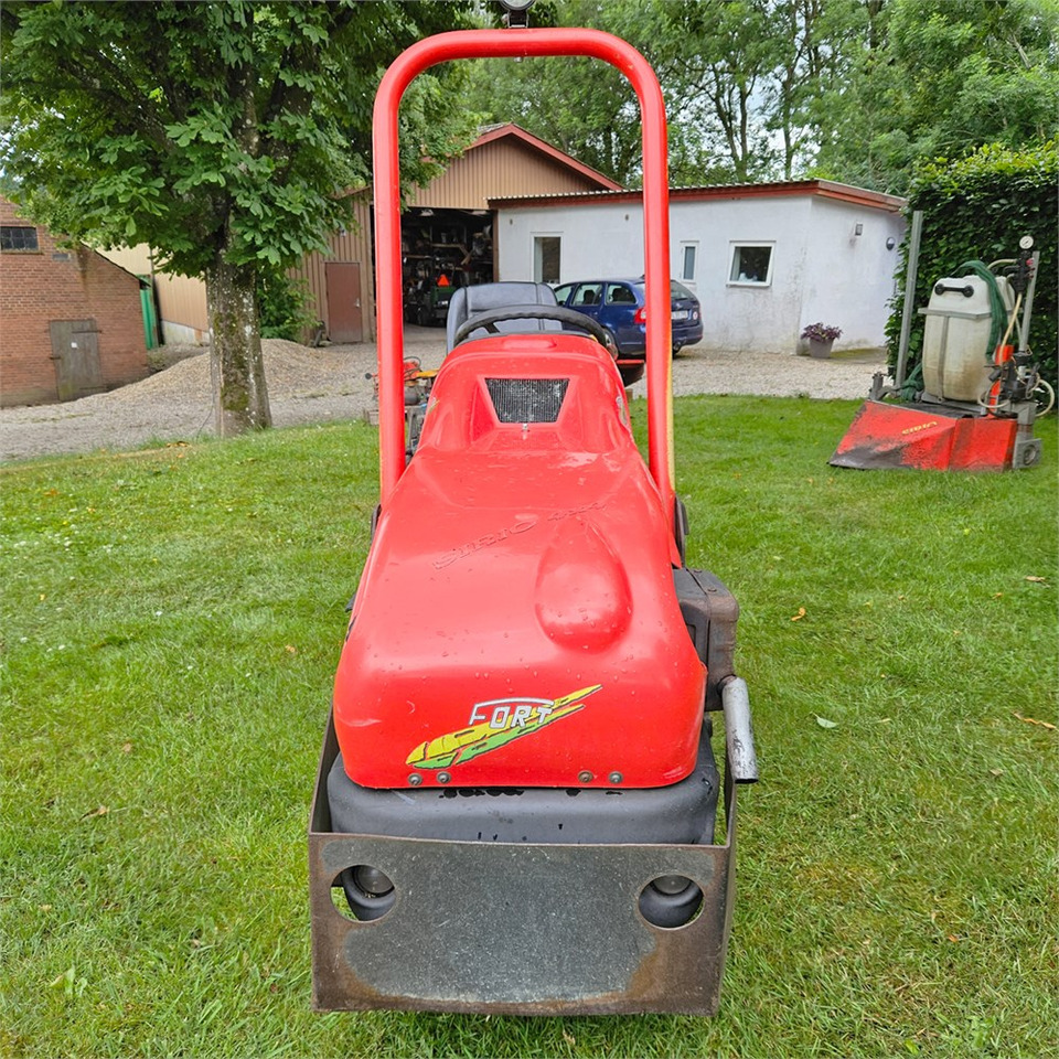 Skogstraktor Fort Sirio 4 x 4: bild 8