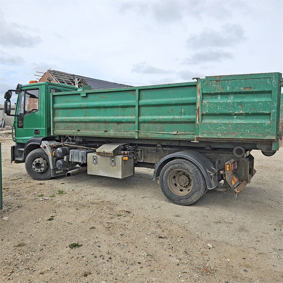 Iveco 160 E25 - Lastväxlare lastbil: bild 2 Iveco 160 E25 - Lastväxlare lastbil: bild 2