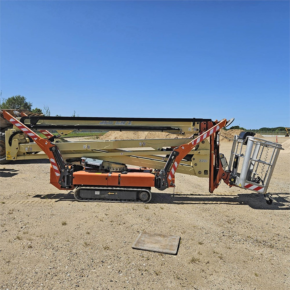 JLG X 23 J - Larvbandslift: bild 2 JLG X 23 J - Larvbandslift: bild 2