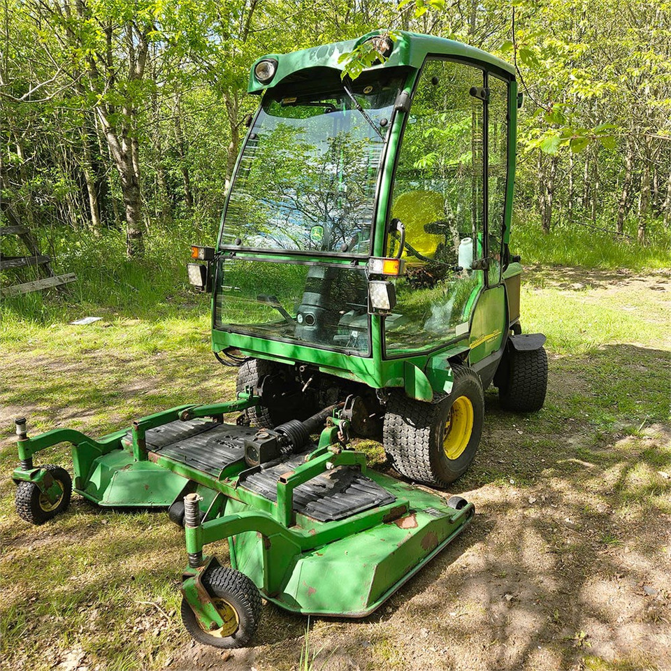 John Deere 1565 Series II 4WD - Gräsklippare: bild 1 John Deere 1565 Series II 4WD - Gräsklippare: bild 1