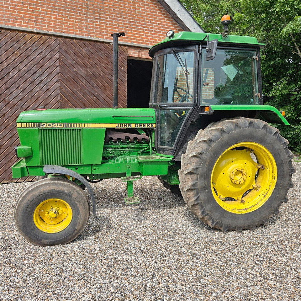 John Deere 3040 - Traktor: bild 2 John Deere 3040 - Traktor: bild 2