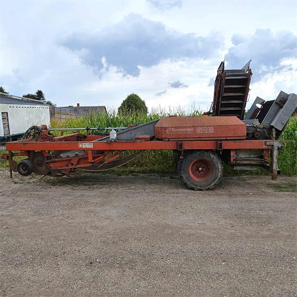 Kverneland UN 2200 - Potatisupptagare: bild 2 Kverneland UN 2200 - Potatisupptagare: bild 2