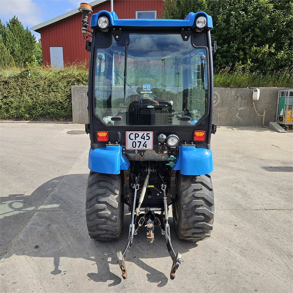 LS Mtron Ls J27HST - Kommunaltraktor: bild 4 LS Mtron Ls J27HST - Kommunaltraktor: bild 4