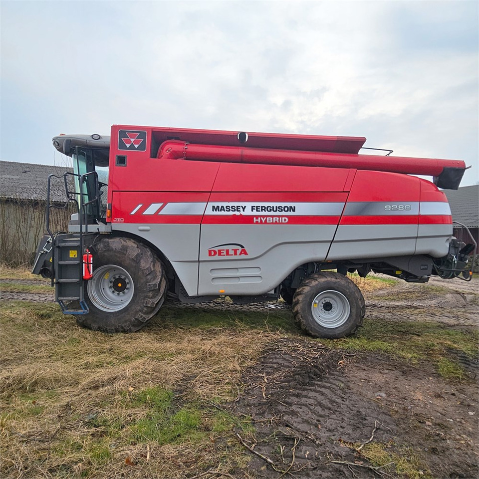 Massey Ferguson 9280 Hybrid - Skördemaskin: bild 2 Massey Ferguson 9280 Hybrid - Skördemaskin: bild 2