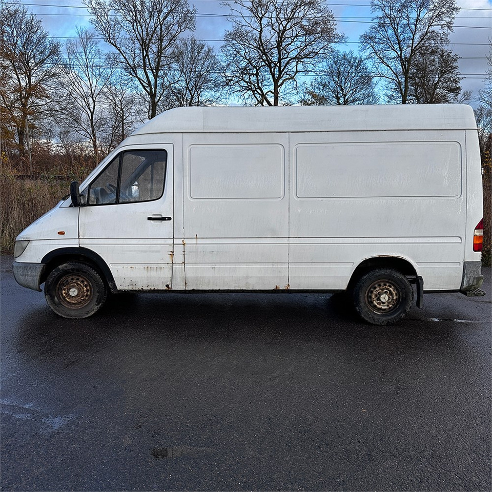 Mercedes SPRINTER 316 CDI-35 - Skåpbil: bild 4 Mercedes SPRINTER 316 CDI-35 - Skåpbil: bild 4