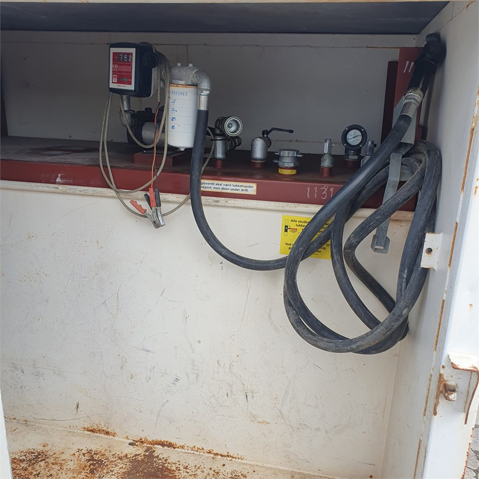 Roug A/S 1500 Liter - Lagringstank: bild 2 Roug A/S 1500 Liter - Lagringstank: bild 2