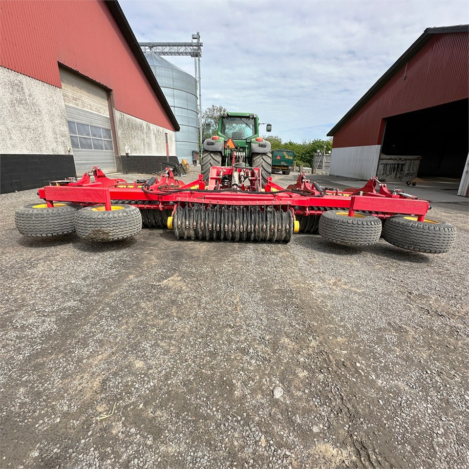 Väderstad Carrier 650 - Maskin för jordbearbetning: bild 4 Väderstad Carrier 650 - Maskin för jordbearbetning: bild 4