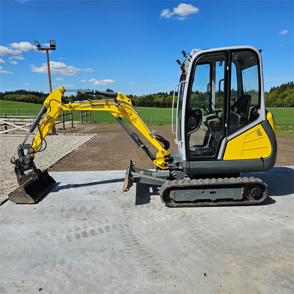 Wacker Neuson ET18 - Minigrävmaskin: bild 2 Wacker Neuson ET18 - Minigrävmaskin: bild 2