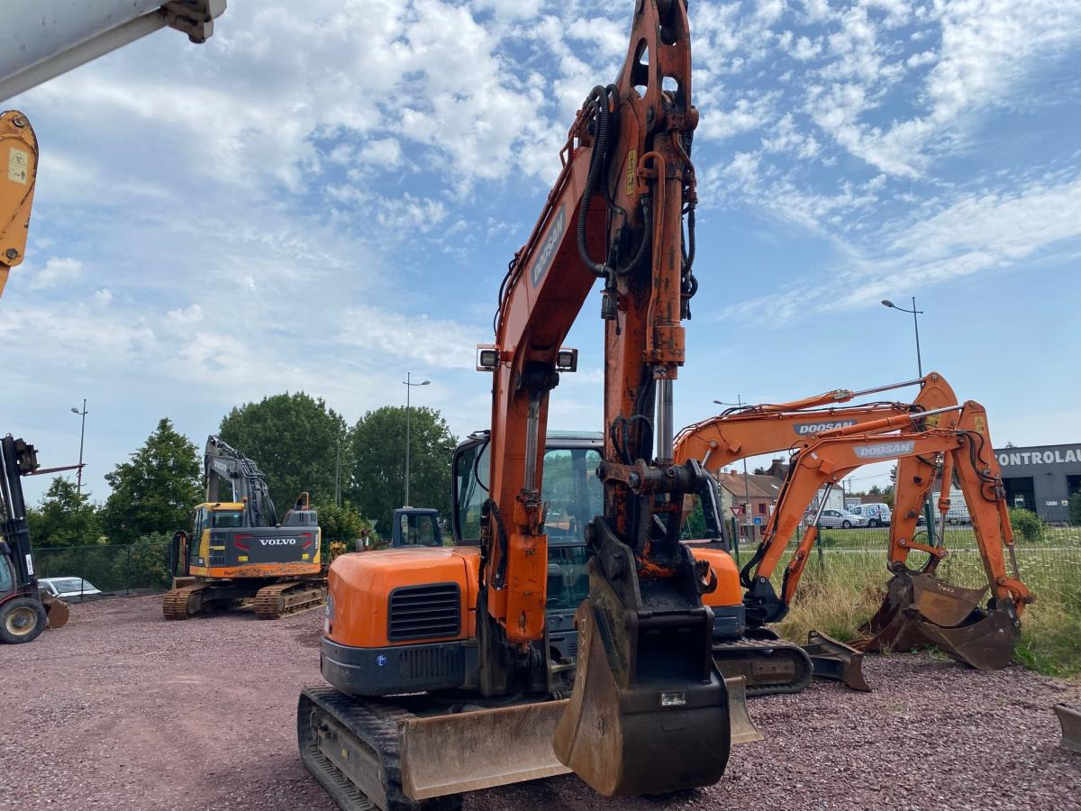 Doosan DX 85R-3 - Minigrävmaskin: bild 5 Doosan DX 85R-3 - Minigrävmaskin: bild 5