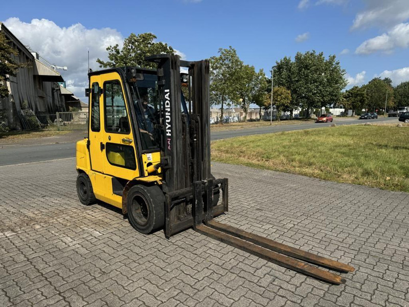 Hyundai 33D-7E - Dieseltruck: bild 5 Hyundai 33D-7E - Dieseltruck: bild 5