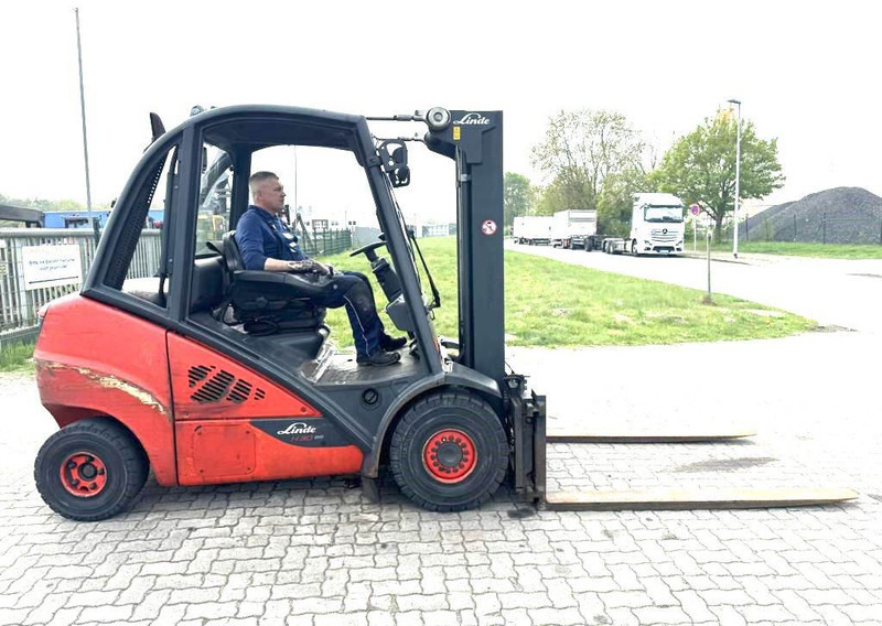 Linde H30D-02 - Dieseltruck: bild 1 Linde H30D-02 - Dieseltruck: bild 1